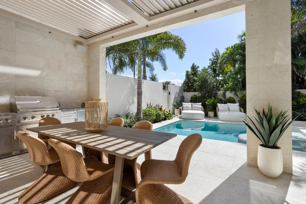 Private pool and tropical outdoor living area at Sir&eacute;ne Villas in Delray Beach